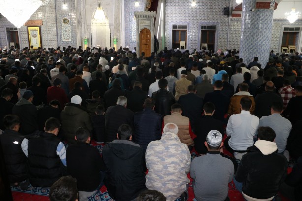 Foto - Peygamber şehrinde ilk teravih namazı kılındı