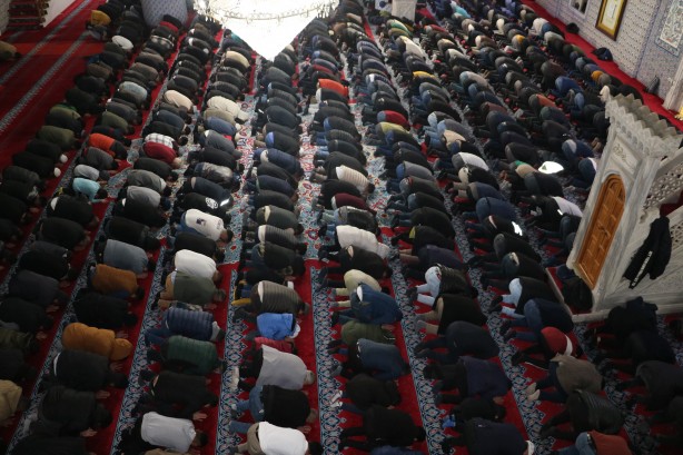 Foto - Peygamber şehrinde ilk teravih namazı kılındı