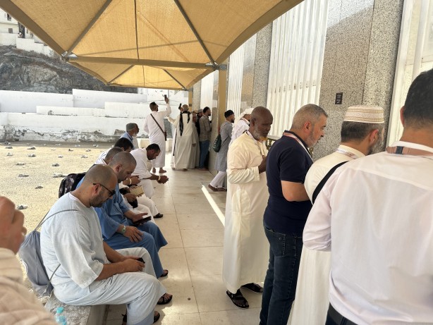 Peygamber sevdalıları Cennet'ül Mualla'da hasret giderdi