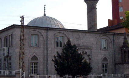 Peygamberimiz Hazreti Muhammed’in o anından etkilendi! İmamın camiye yaptıkları ilgi odağı oldu