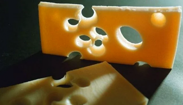 Foto - Peynirdeki delikler nasıl oluşuyor?