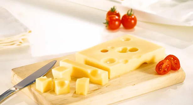 Foto - Peynirdeki delikler nasıl oluşuyor?