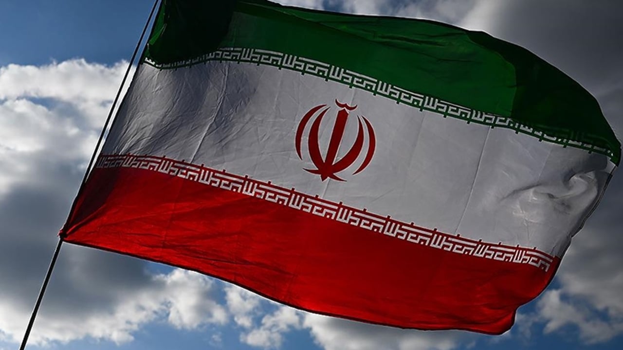 Mesud Pezeşkiyan onayladı: İran'da eski bakan Merkez Bankası başkanı oldu! Resmi olarak yayınlandı