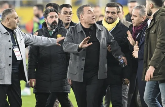 Foto - Pierluigi Collina'dan Halil Umut Meler açıklaması! İş hakikaten çığrından çıktı artık…