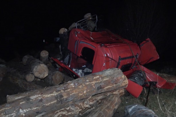 Foto - Pikabı biçti! Tarlaya uçtu