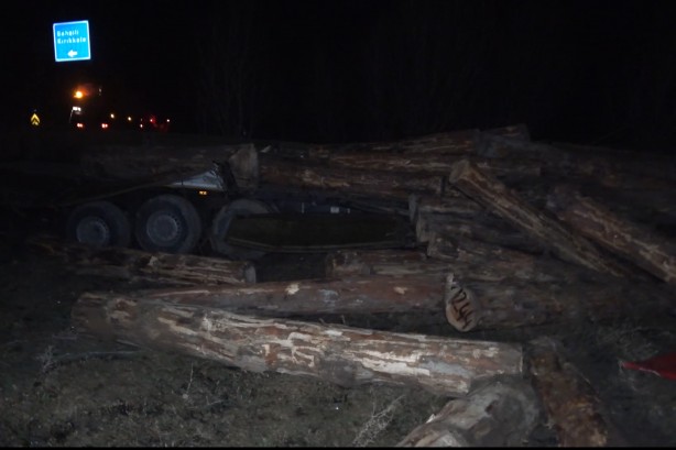 Foto - Pikabı biçti! Tarlaya uçtu