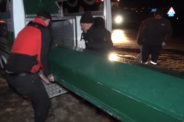 Foto - Pikabı biçti! Tarlaya uçtu