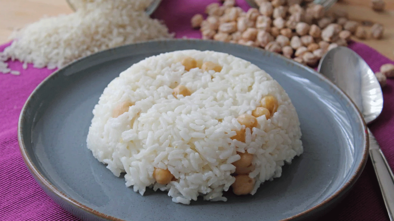 Pilavın kalorisini düşürmek ister misiniz? İçine sadece 1 kaşık bundan ekleyin!..