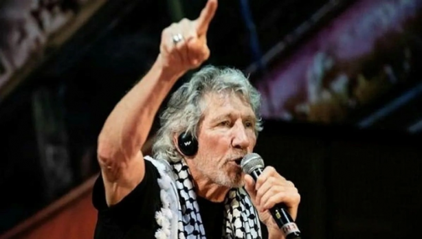 Foto - Pink Floyd'un solisti Roger Waters: "Biz konuşurken İsrail Gazze'de soykırım yapıyor"