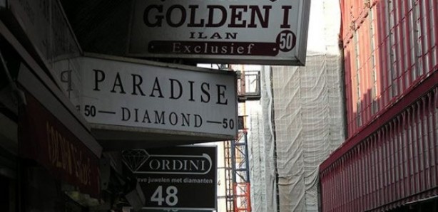 Foto - Pırlanta, mücevher ve altınlar… Dünyada ‘yüzyılın suçu’ denilen olay yankı uyandırdı