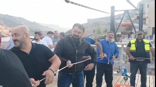 Foto - Pişmiş tavuğun başına gelmeyecek şey, AK Partili başkanın başına geldi! Yok böyle bir olay