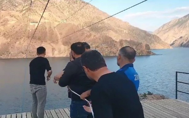 Foto - Pişmiş tavuğun başına gelmeyecek şey, AK Partili başkanın başına geldi! Yok böyle bir olay