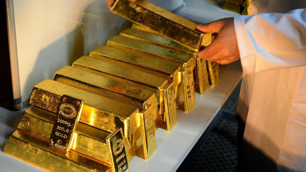 Piyasalarda savaş teyakkuzu: Altının ateşi dünyayı sardı! Fiyatlar görülmemiş seviyelere tırmandı