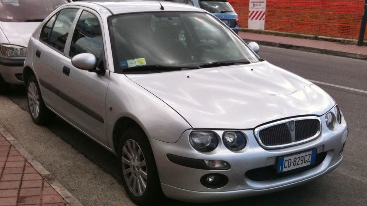 Foto - Piyasası en yavaş olan otomobiller ortaya çıktı! Bu arabalar, alanın resmen elinde kalıyor