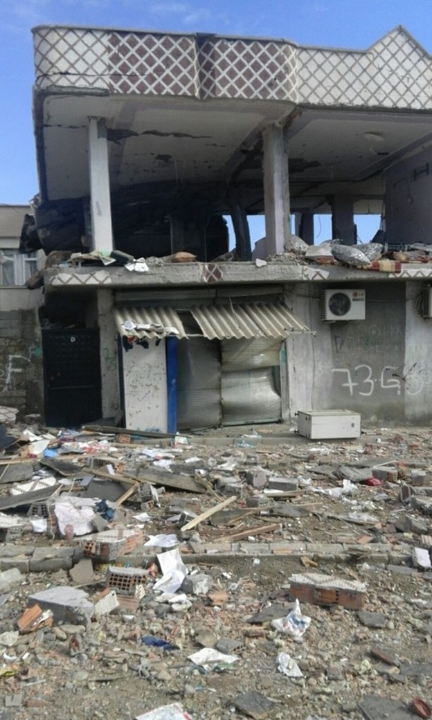 Foto - PKK camileri böyle yıktı
