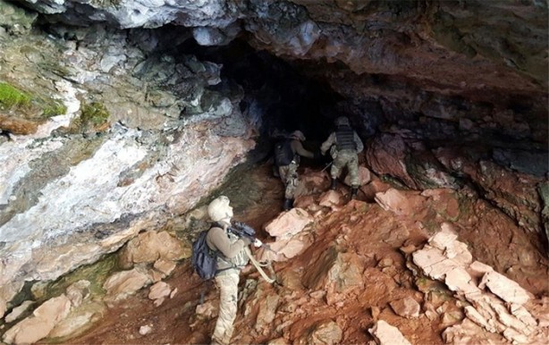 Foto - PKK mağarasına nefes kesen operasyon!