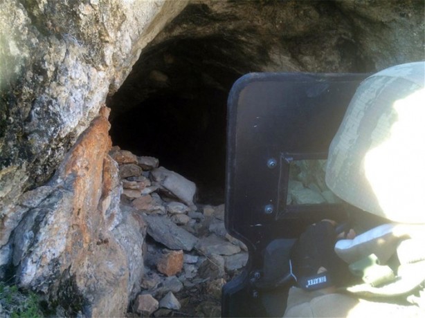 Foto - PKK mağarasına nefes kesen operasyon!