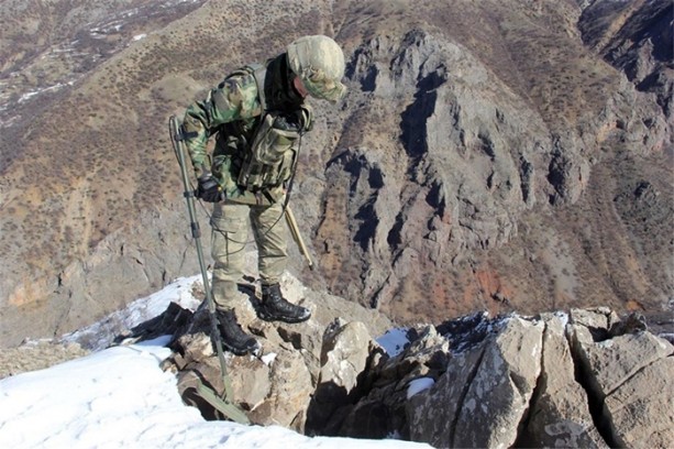 Foto - PKK mağarasına nefes kesen operasyon!