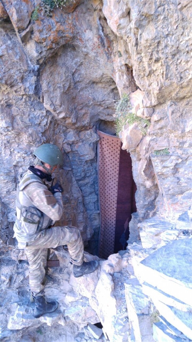 Foto - PKK mağarasından bunlar çıktı!