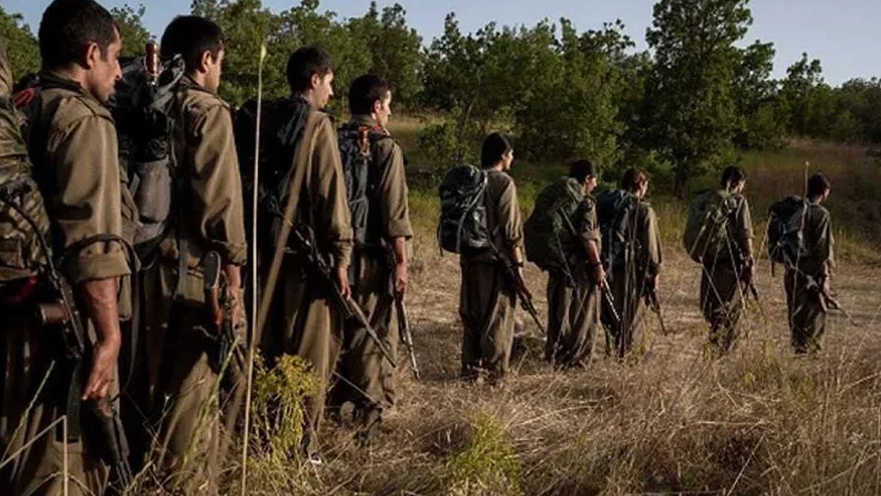 Foto - Tarihi gün! PKK silahları yaktı... İlk görüntüler geldi