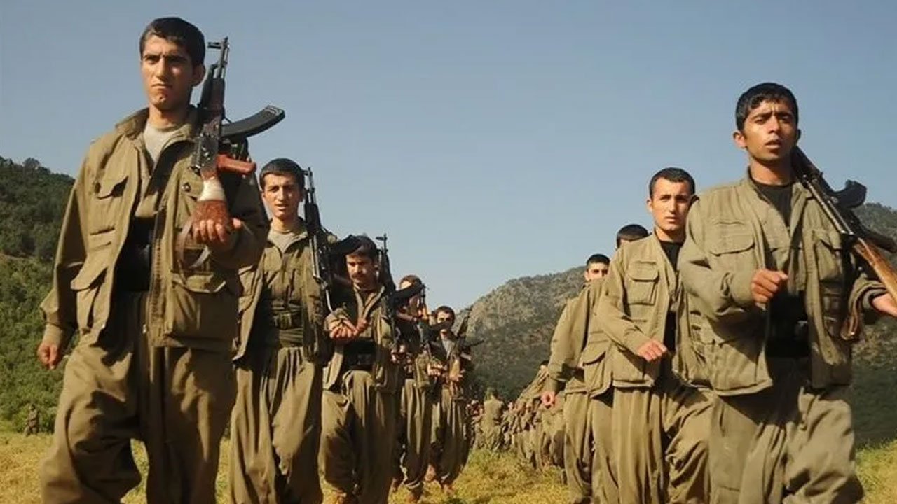 Foto - Tarihi gün! PKK silahları yaktı... İlk görüntüler geldi