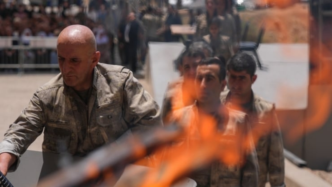 PKK silahları yakarken, MİT bakın ne yaptı! O anlar gündem oldu