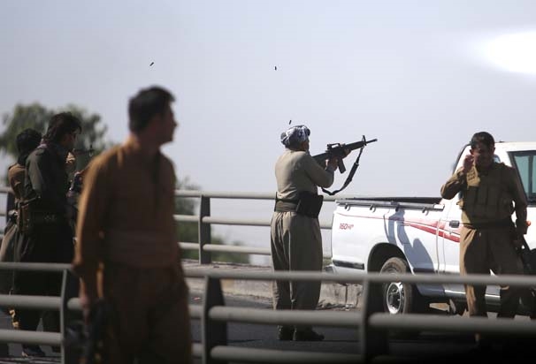 Foto - PKK'lı teröristler Kerkük sokaklarında