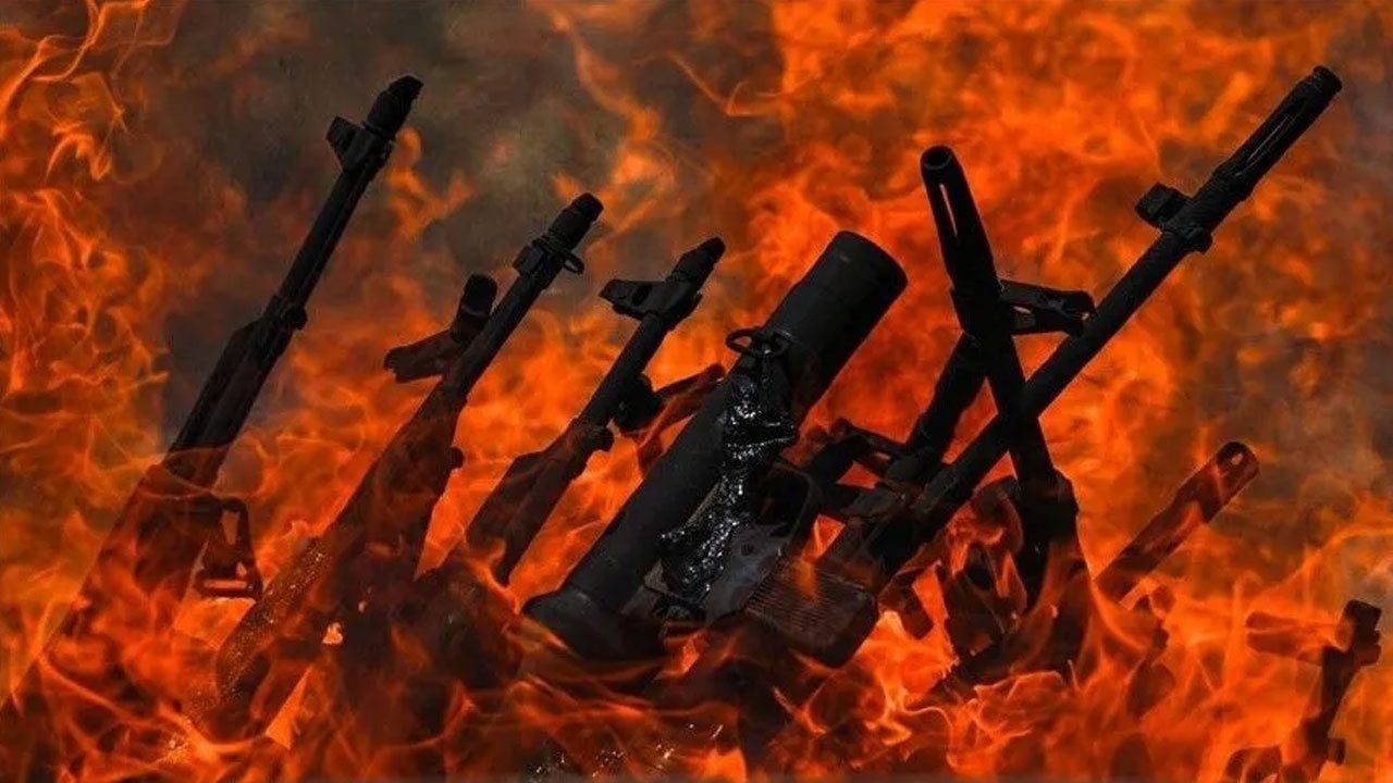 Foto - PKK'nın bir uzantısı daha silah bırakıyor! O ülkenin ordusuna entegre olacaklar