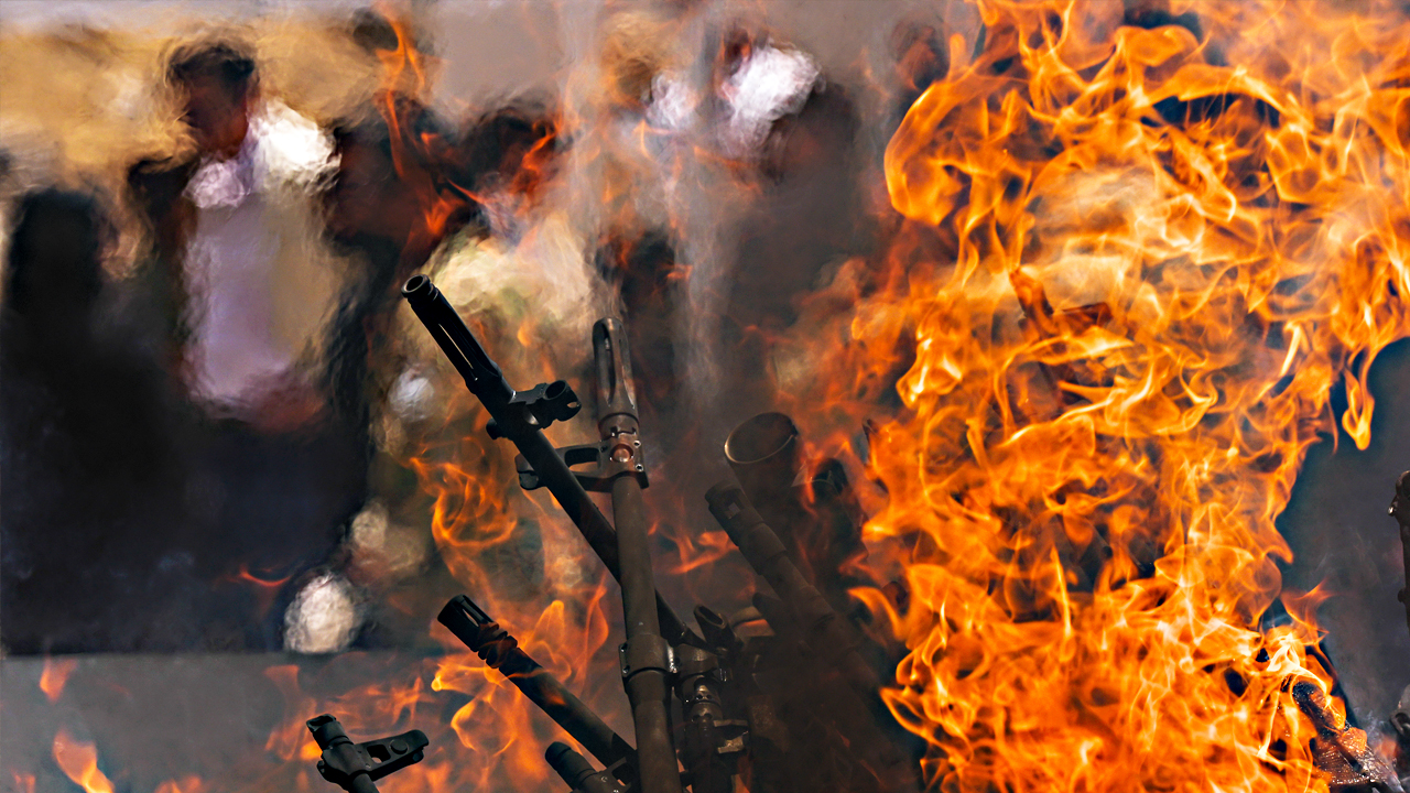 Foto - PKK’nın feshi gündem oldu: PKK'nın yaktığı silahların akıbeti belli oldu