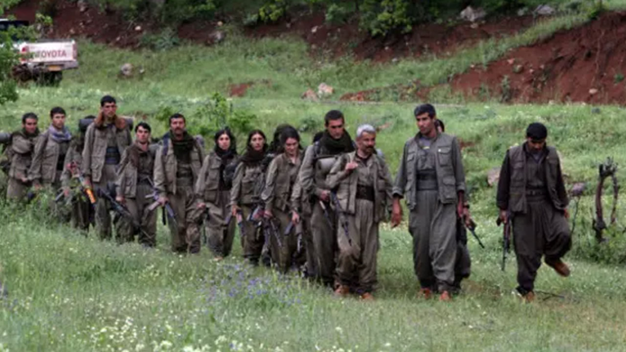 Foto - PKK'nın feshi ülkeyi panikletti: Silah bırakırlarsa bizim için çok kötü olur