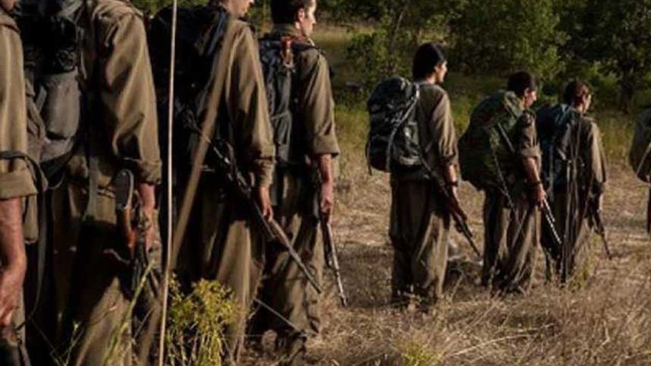 Foto - PKK’nın silah bıraktığı mağara görüntülendi! O detay resmen olay oldu