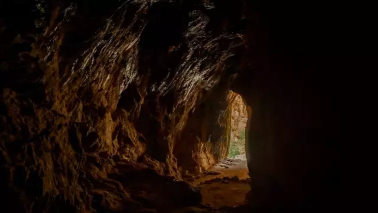 Foto - PKK’nın silah bıraktığı mağara görüntülendi! O detay resmen olay oldu