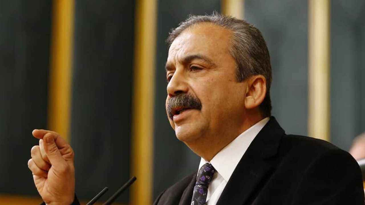 Foto - PKK’nın tarihi duyurusunda skandal "Sırrı Süreyya Önder" detayı! Yok yok, o kadar da uzun boylu değil