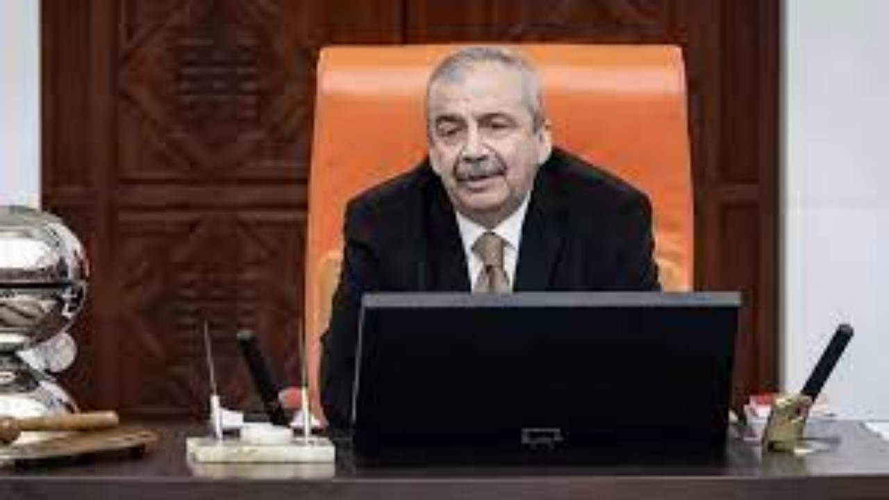 Foto - PKK’nın tarihi duyurusunda skandal "Sırrı Süreyya Önder" detayı! Yok yok, o kadar da uzun boylu değil