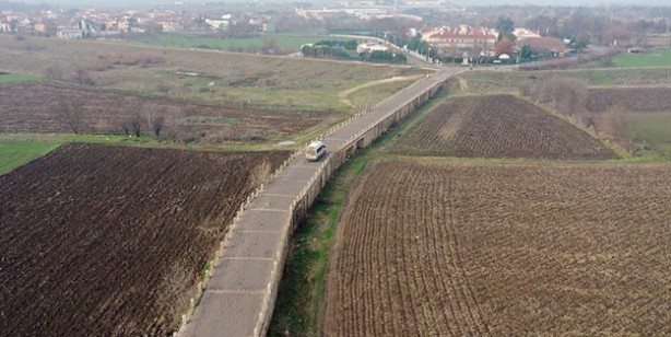 Foto - Plan yapılmalı yoksa yeraltı ve tüm canlıları etkiler, çok sinsi gelir! Profesörden bölge 'kuraklık' açıklaması