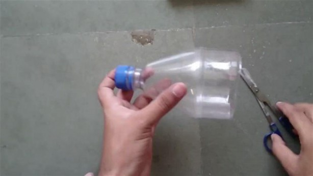 Foto - Plastik şişeden öyle bir şey yaptı ki!