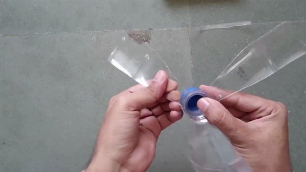Foto - Plastik şişeden öyle bir şey yaptı ki!