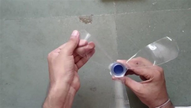 Foto - Plastik şişeden öyle bir şey yaptı ki!