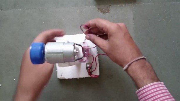 Foto - Plastik şişeden öyle bir şey yaptı ki!