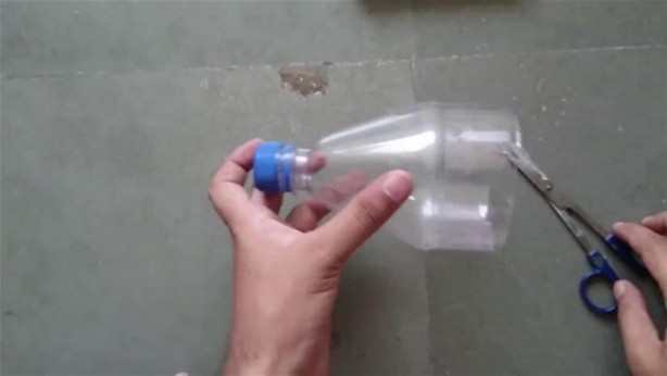 Foto - Plastik şişeden öyle bir şey yaptı ki!