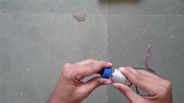 Foto - Plastik şişeden öyle bir şey yaptı ki!