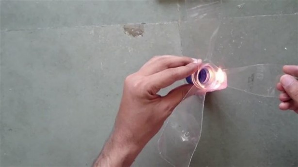 Foto - Plastik şişeden öyle bir şey yaptı ki!