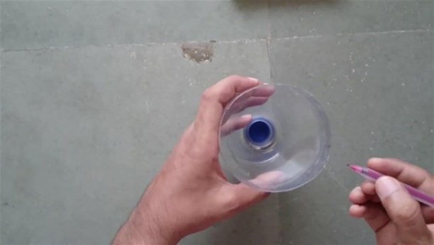 Foto - Plastik şişeden öyle bir şey yaptı ki!