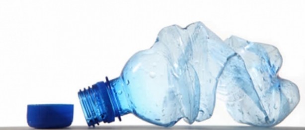 Foto - Plastiklerin üzerindeki numaralara dikkat!