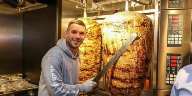 Podolski'nin dönere yaptığı zam tepki çekti