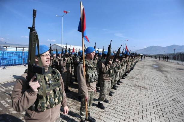 Foto - PÖH ve JÖH birlikte namaz kıldı