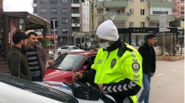 Foto - Polis ceza yazmak istedi! Bakın kimi aradı