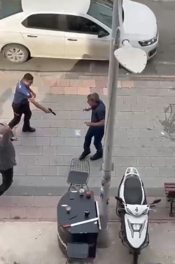 Foto - Polis dediğin işte böyle olur! Helal olsun sana be