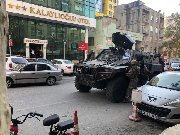 Foto - Polis ekiplerine hain saldırı! Yaralılar var