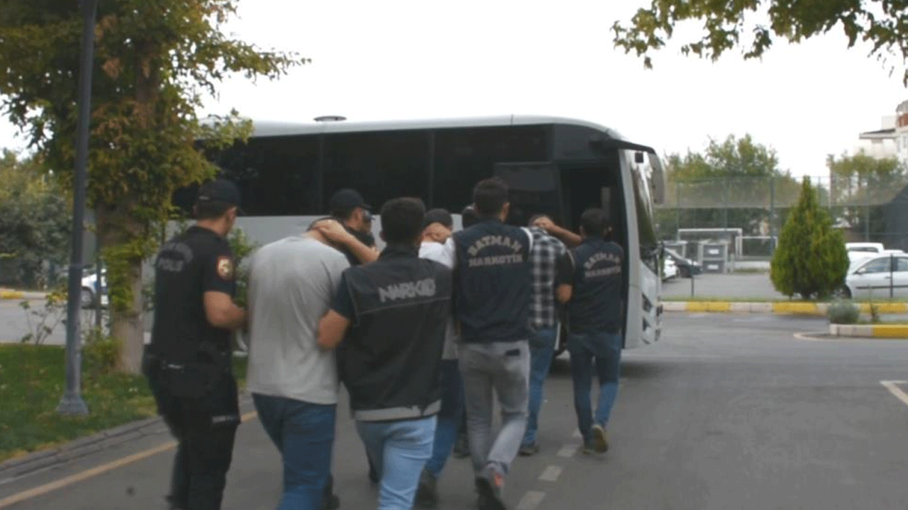 Foto - Polis 'idamlıkları' enseledi